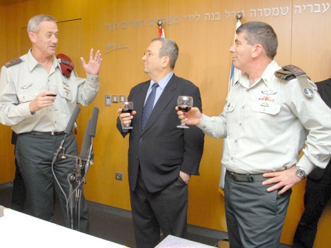 חילופי הרמטכ"לים. תהליך כתוב [צילום: דו"צ]