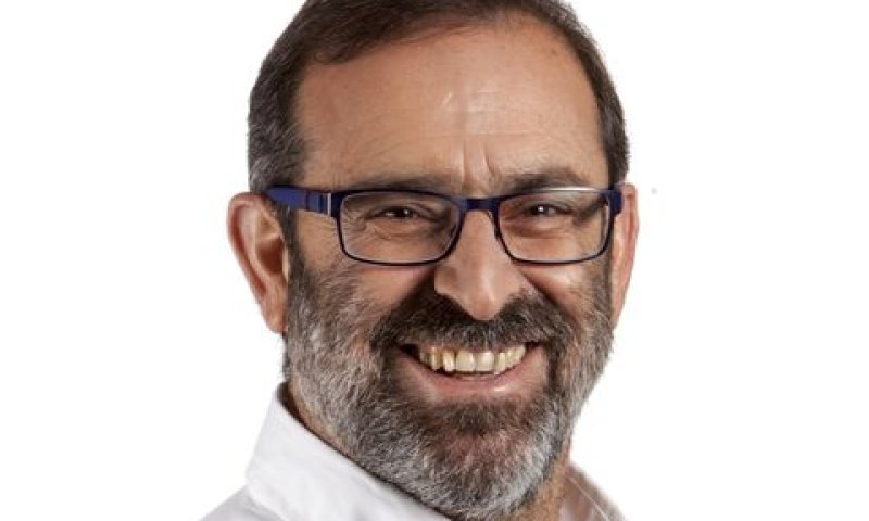 נחום. החבילה הזולה ביותר בשוק [צילום: דן נחום]