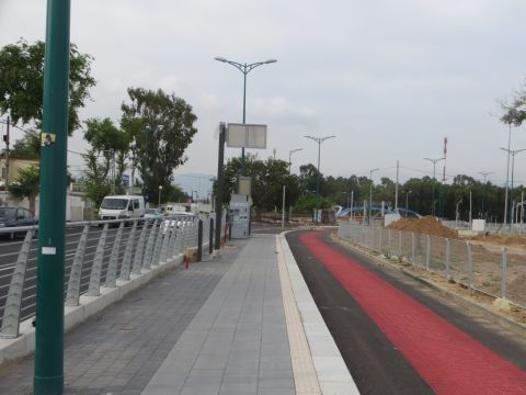 תחנת המטרונית שדרות דגניה לכיוון חיפה [שמואל וולף]