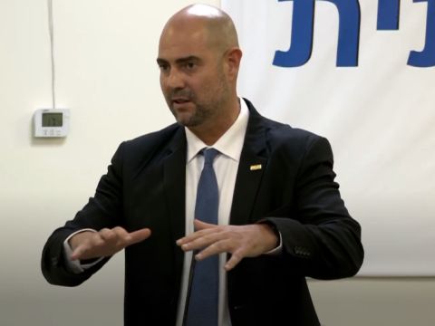 אוחנה. שיחה במוצאי שבת [צילום: לע"מ]