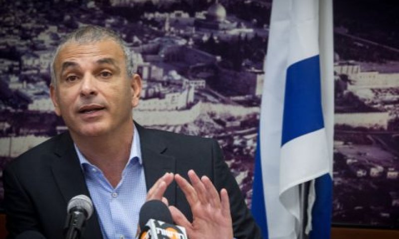 משה כחלון. מחובתנו כחברה לעזור [צילום: מרים אלסטר]