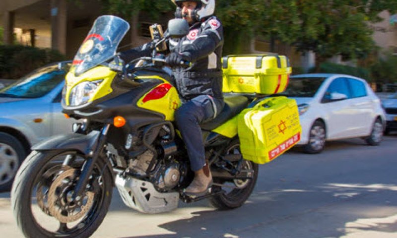 אופנוע מד"א 650 סמ"ק [צילום: שחר חזקלביץ]