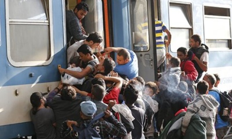 רכבת לשום מקום [צילום: פרנק אוגוסטין, AP]