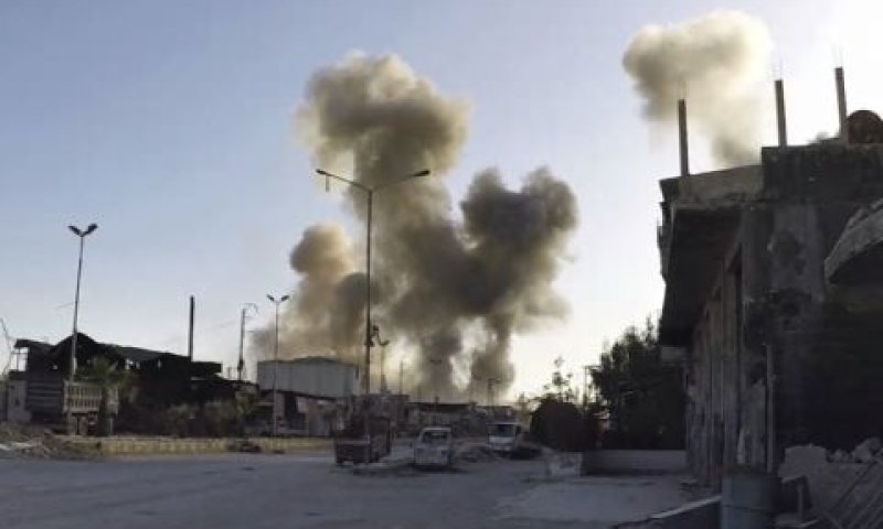 תקיפות של הצבא הסורי על דומא בשבת [צילום: AP]