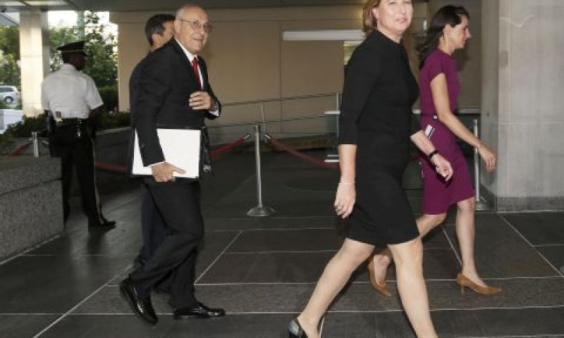 השרה לבני מגיעה לבניין מחלקת המדינה [צילום: AP]