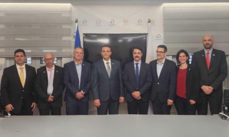 המשלחת הישראלית בקפריסין [צילום: משרד האנרגיה והתשתיות]