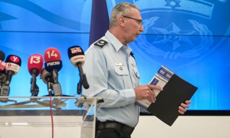ניצב אשד. עוזב בטריקת דלת [צילום: אבשלום ששוני/פלאש 90]