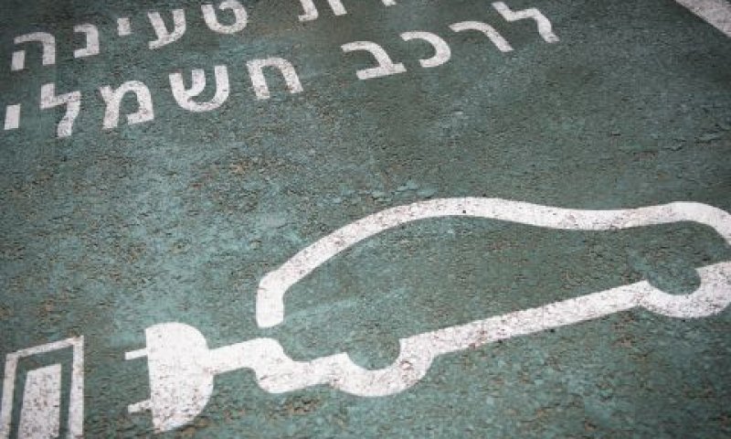 חיסכון צפוי בעלויות אחזקה ודלק [צילום: שריה דיאמנט, פלאש 90]
