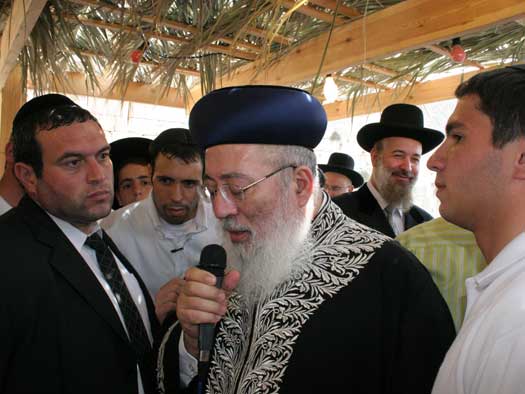 סוכת קבלת הפנים. הרבנים הראשיים לישראל ברכו את הבאים