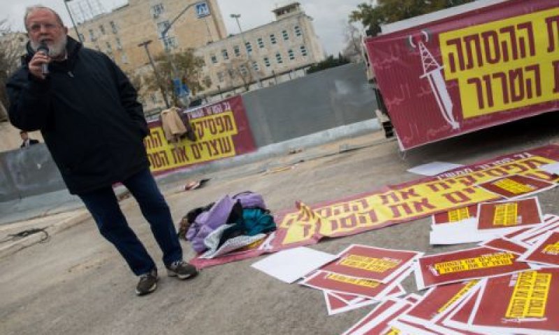 הרב סדן. "איך אומר לצעירים שיסמכו על מפקדיהם?" [צילום: יונתן זינדל/פלאש 90]
