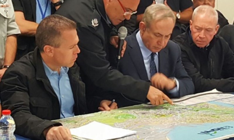 רה"מ והשרים בהערכת מצב [צילום: המשרד לביטחון פנים]