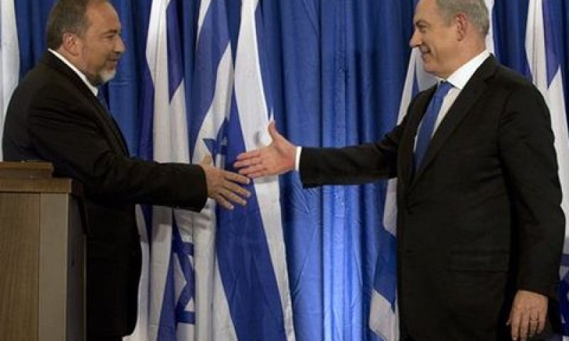 נתניהו וליברמן. האופוזיציה הפנימית מתעוררת [צילום: AP]