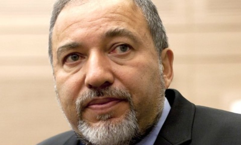 ליברמן. מנסה לעצור הגשת כתב אישום [צילום: פלאש 90]