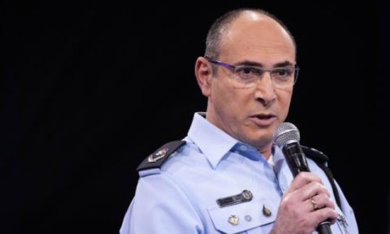 בן-שלום. לחץ פוליטי? [צילום: יונתן זינדל/פלאש 90]