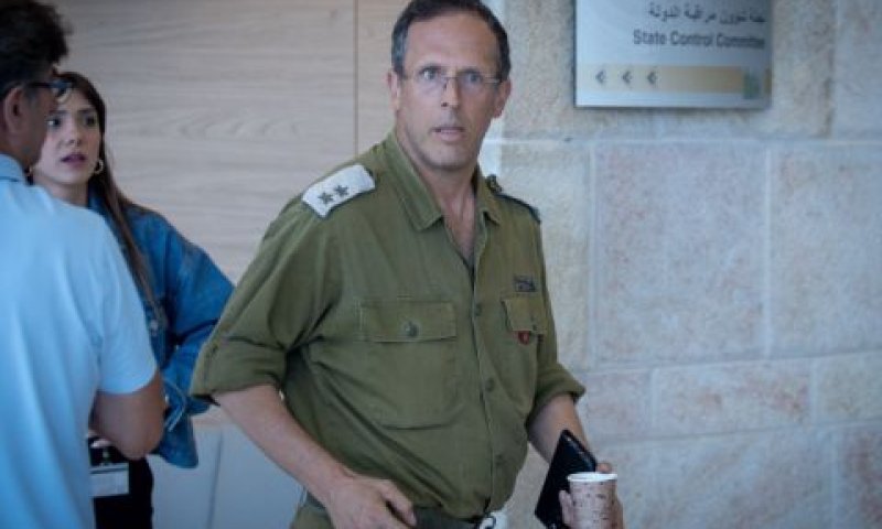 ח"כ משה טור פז (יש עתיד) בכנסת. יו"ר מפלגתו לפיד מסרב להצטרף [צילום: אורן בן-חקון/פלאש 90]