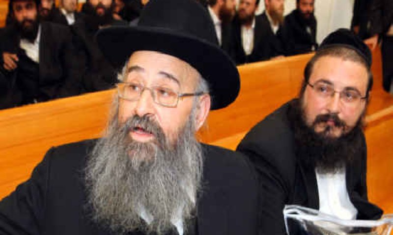 הורים מעמנואל ועו"ד ויסולי [צילום ארכיון: פלאש 90]