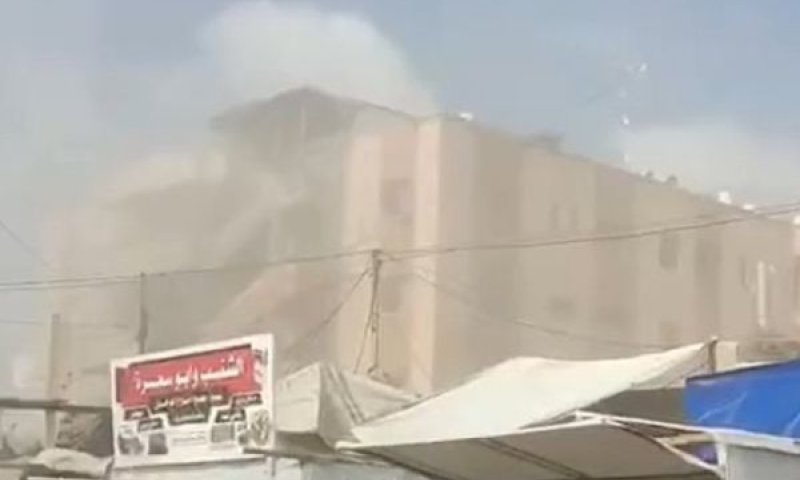 מבנה בית החולים שהותקף בחאן יונס [צילום: רשתות ערביות, שימוש לפי סעיף 27 א']
