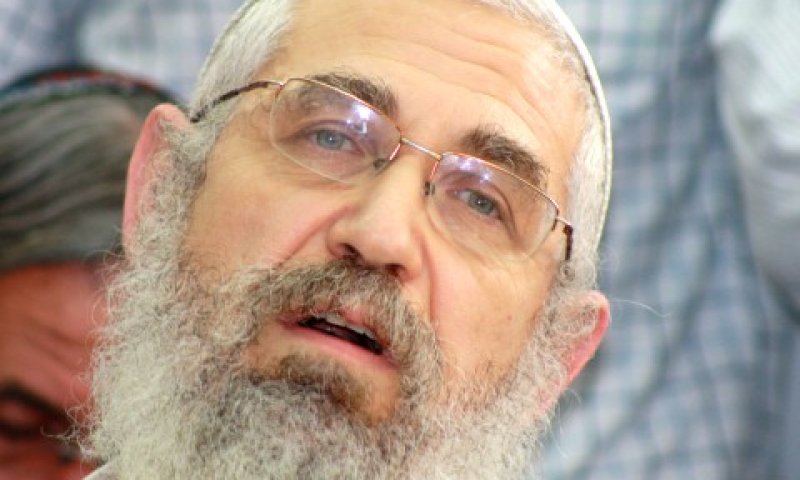 הרב אלון. נחקר פעמיים במשטרה [איציק וולף]