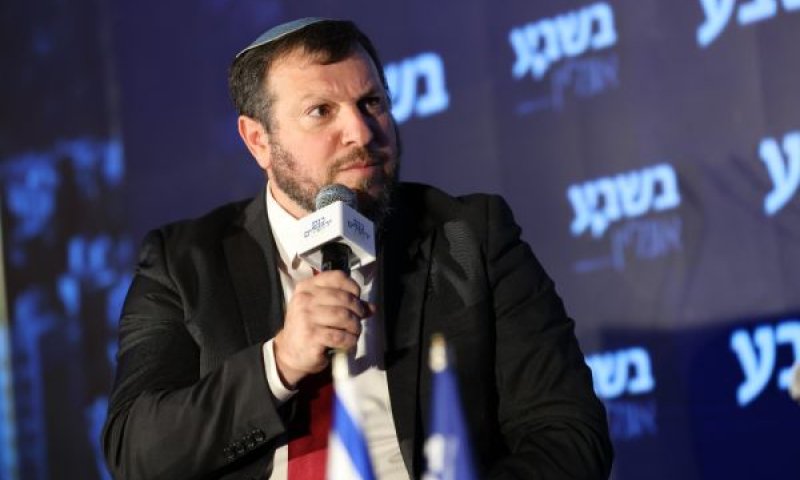 אליהו. לרענן את השורות [צילום: חיים טויטו]