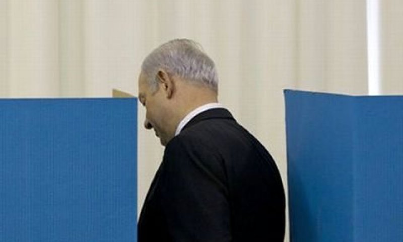 נתניהו בבחירות הפנימיות. התהפך [צילום: AP]