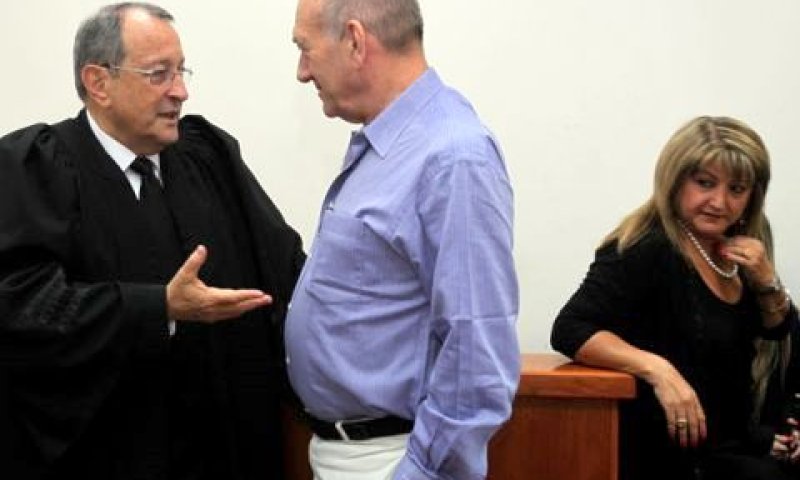 זקן, אולמרט וזהר היום בביהמ"ש [צילום: פלאש 90]