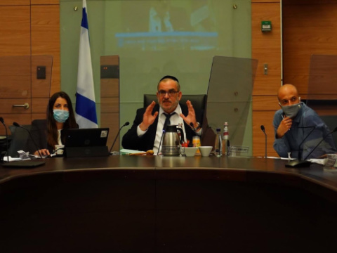 יו"ר הוועדה יעקב אשר [צילום: עדינה ולמן/דוברות הכנסת]