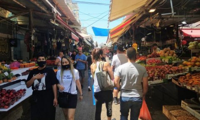 שוק הכרמל בקורונה. טרם התאושש [צילום: איתמר לוין]