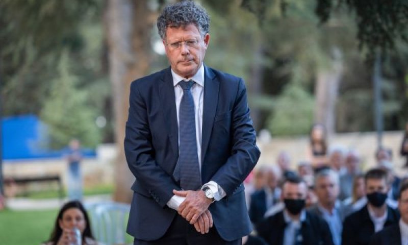 יצחק עמית בטקס לזכר שמעון פרס בהר הרצל [צילום: חיים גולדברג/פלאש 90]
