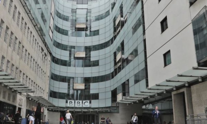 משרדי BBC. טוענת להפרת זכויות יוצרים [צילום: פרנק אגוסטין/AP]