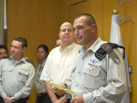 אלוף אייל זמיר והשר יעלון [צילום: דו"צ]