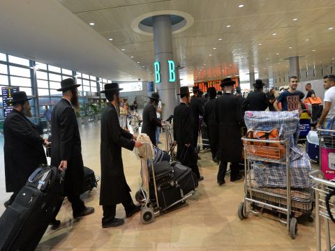 החלה הצפיפות בנתב"ג [צילום: פלאש 90]