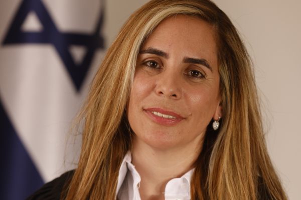 לב-אוחיון. כל הגבלה הקשיחה את ליבו של הבעל