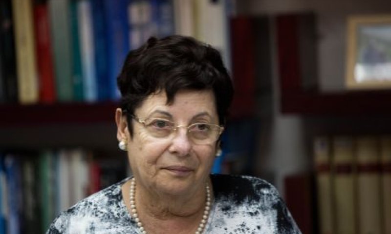 נאור. לחצה [צילום: יונתן זינדל, פלאש 90]