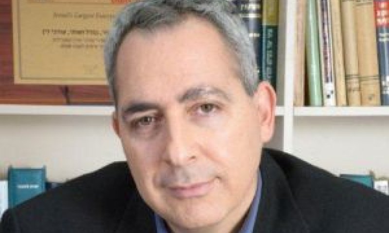 עו"ד צבי שוב