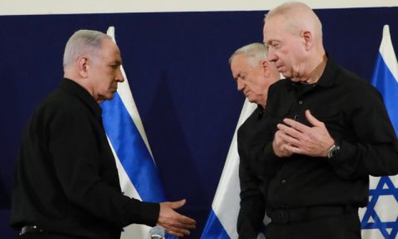 חברי קבינט המלחמה. מלוכדים? [צילום: דנה קופל, פול]