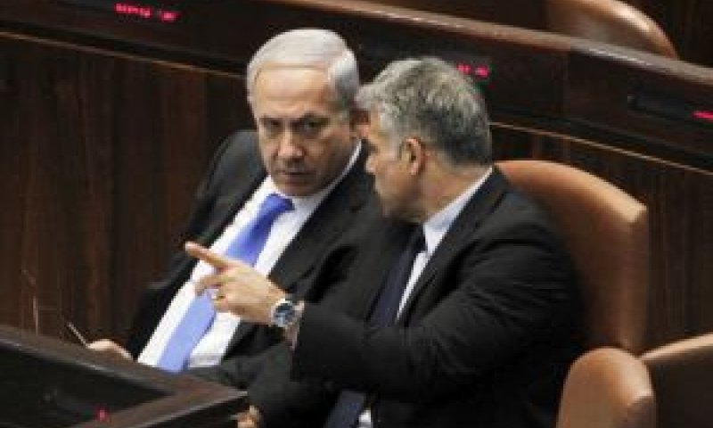 לפיד ונתניהו. מניעת פשיטת רגל [צילום: פלאש 90]