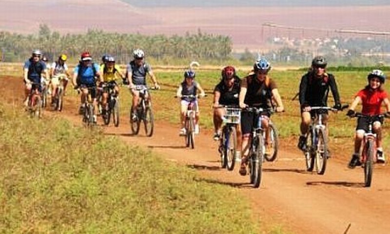 מסע אופניים בנופי עמק המעיינות, [צילום: יח"צ]