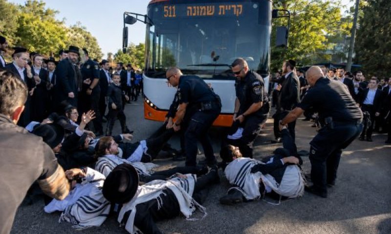 המחאה גדלה פי ארבעה בתוך שבוע [עיבוד AI]