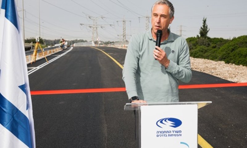 דן שנבך בחנוכת הרמפה החדשה. הפחתה של עומסי התנועה [צילום: יואב אברמוביץ']