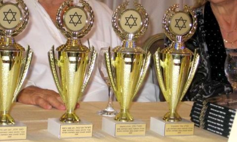 האותות נותרו יתומים