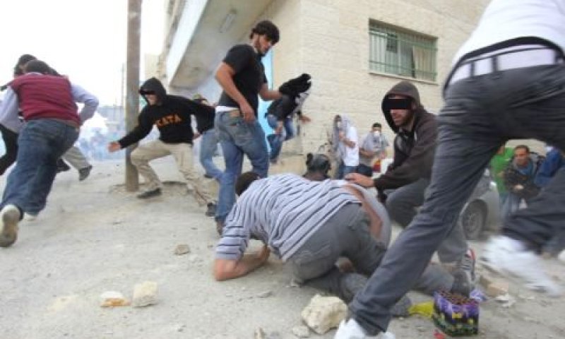 מסתערבים במזרח ירושלים [צילום: פלאש 90]