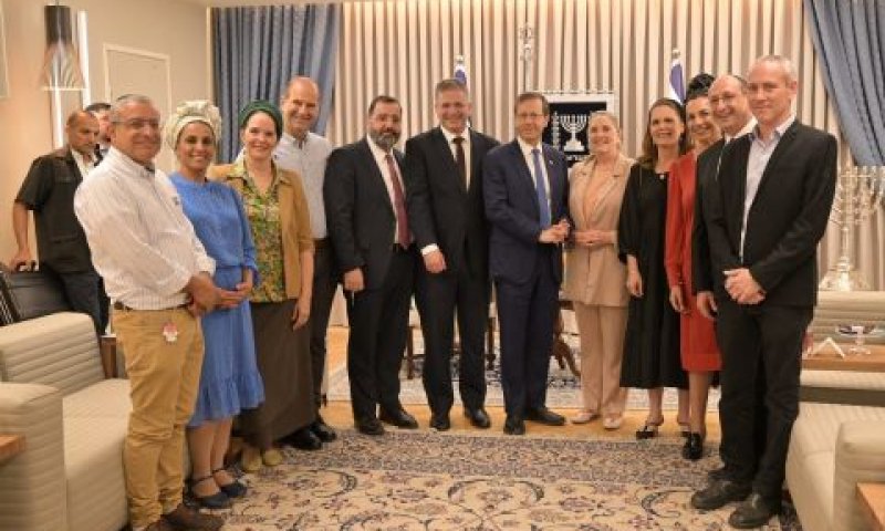 [צילום: מאיר אליפור]