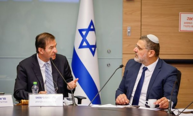 בוארון וביסמוט. "פגיעה במשאב לאומי אסטרטגי" [צילום: נועם מושקוביץ/דוברות הכנסת]
