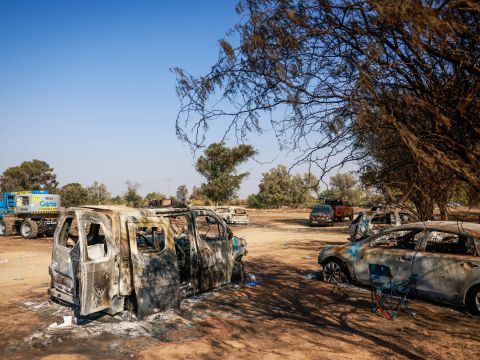 סכנה בטיחותית באתר הטבח בקיבוץ רעים [צילום: חיים גולדברג, פלאש 90]