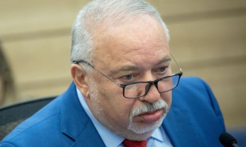 ליברמן. נסראללה אחראי, נסראללה צריך לשלם [צילום: יונתן זינדל/פלאש 90]