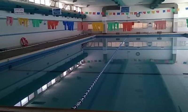 הבריכה היחידה ביישוב