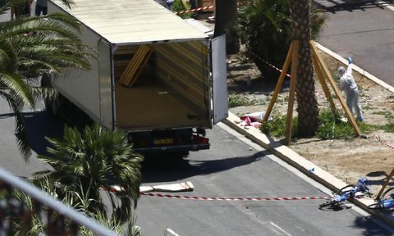הפיגוע בניס, צרפת [צילום: פרנסויס מורי/AP]