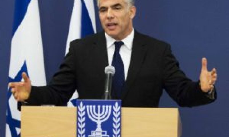 שר האוצר לפיד. מאיפה הכסף? [צילום: פלאש 90]