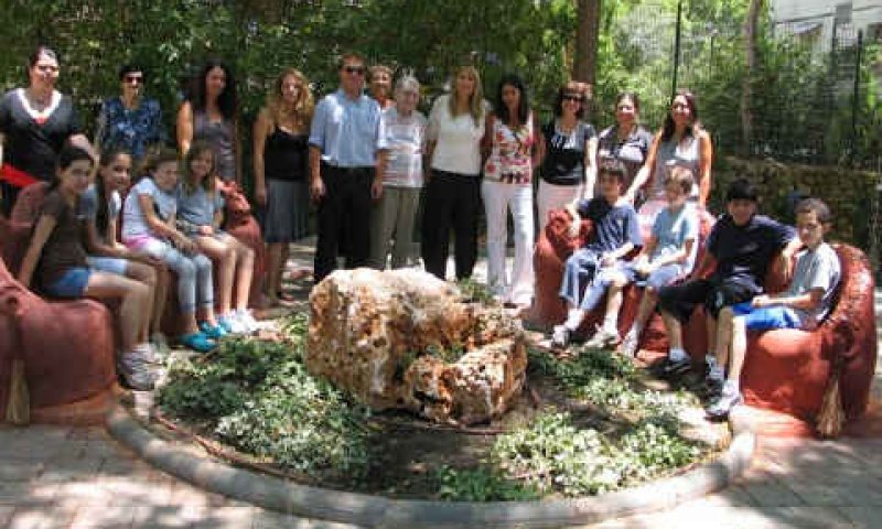 על טהרת המיחזור [צילום: דובר עיריית רמת השרון גונן אליאסי]