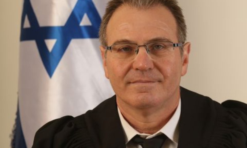 לוי. שמונה שנים בבית המשפט המחוזי